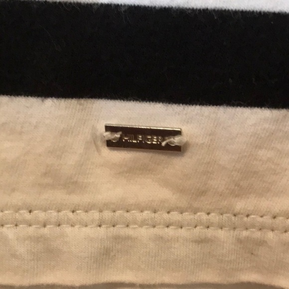 Tommy Hilfiger Size M Navy and White Striped Top - Picture 4 of 8